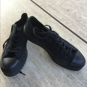 Converse black platform sneakers size 8.5